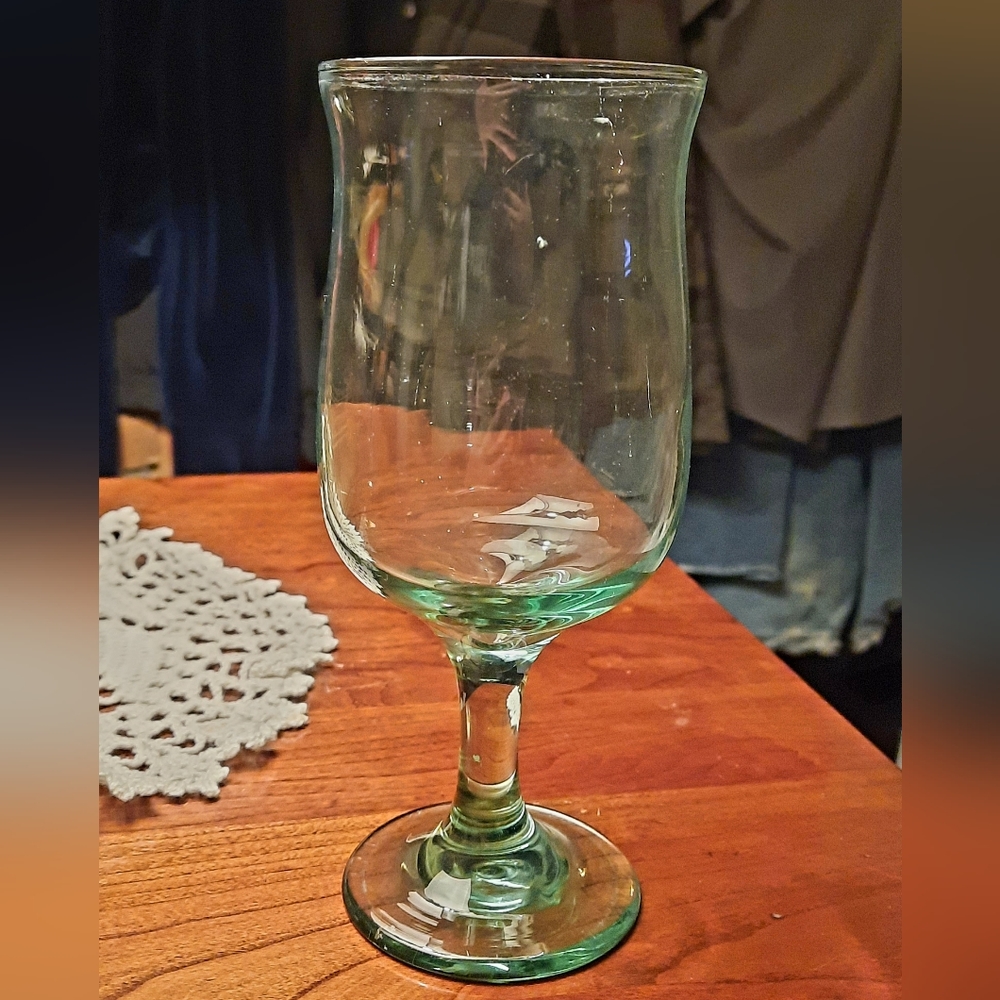 Set of 4, Libbey's 1970s Vintage Tulip Shaped Mint Green Wine Glasses